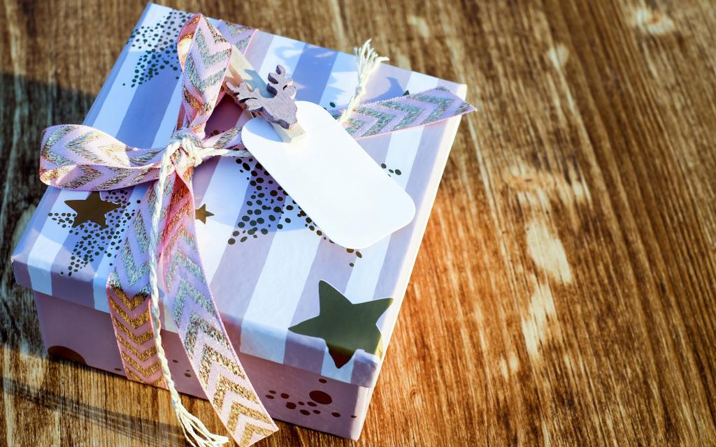 礼物里面有惊喜