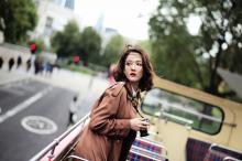 气质美女陈乔恩城市旅拍唯美写真