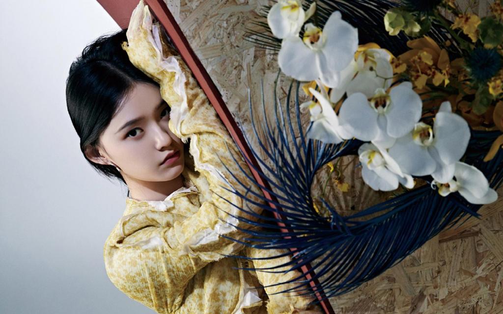 时尚女神林允冷艳妩媚白皙性感迷人写真