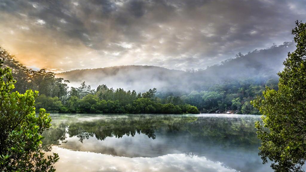 清新风格山水背景