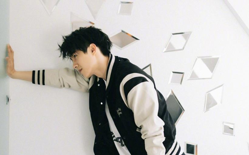 帅气俊朗刘昊然时尚写真