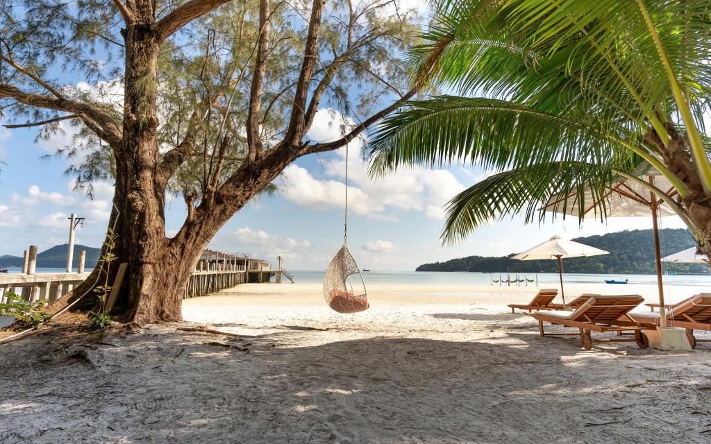 夏日清凉美丽沙滩