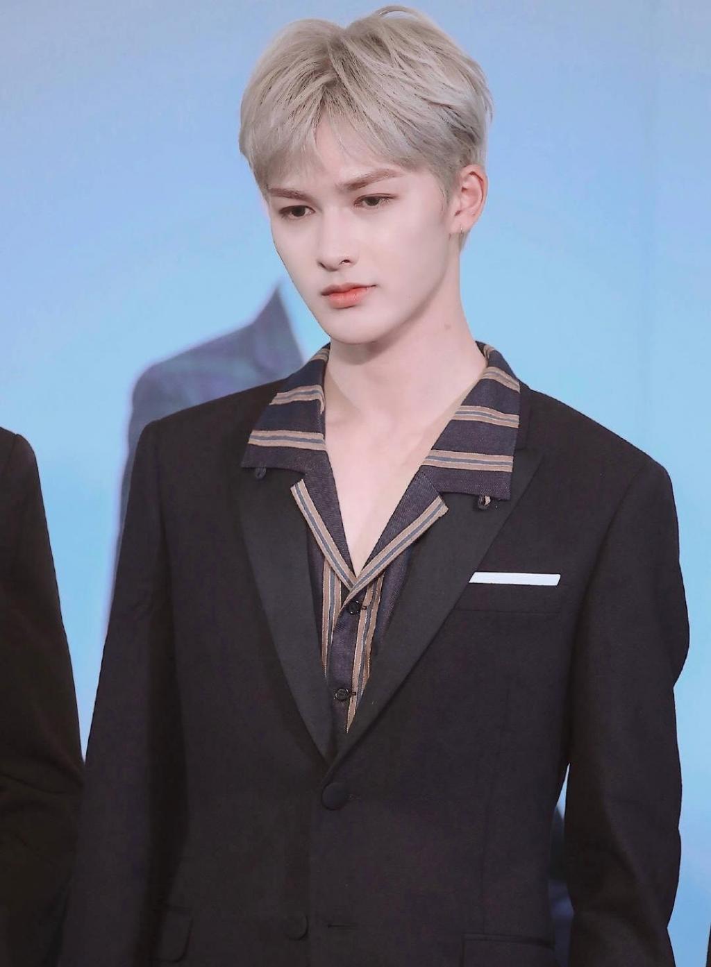 爱豆们的时尚银发造型