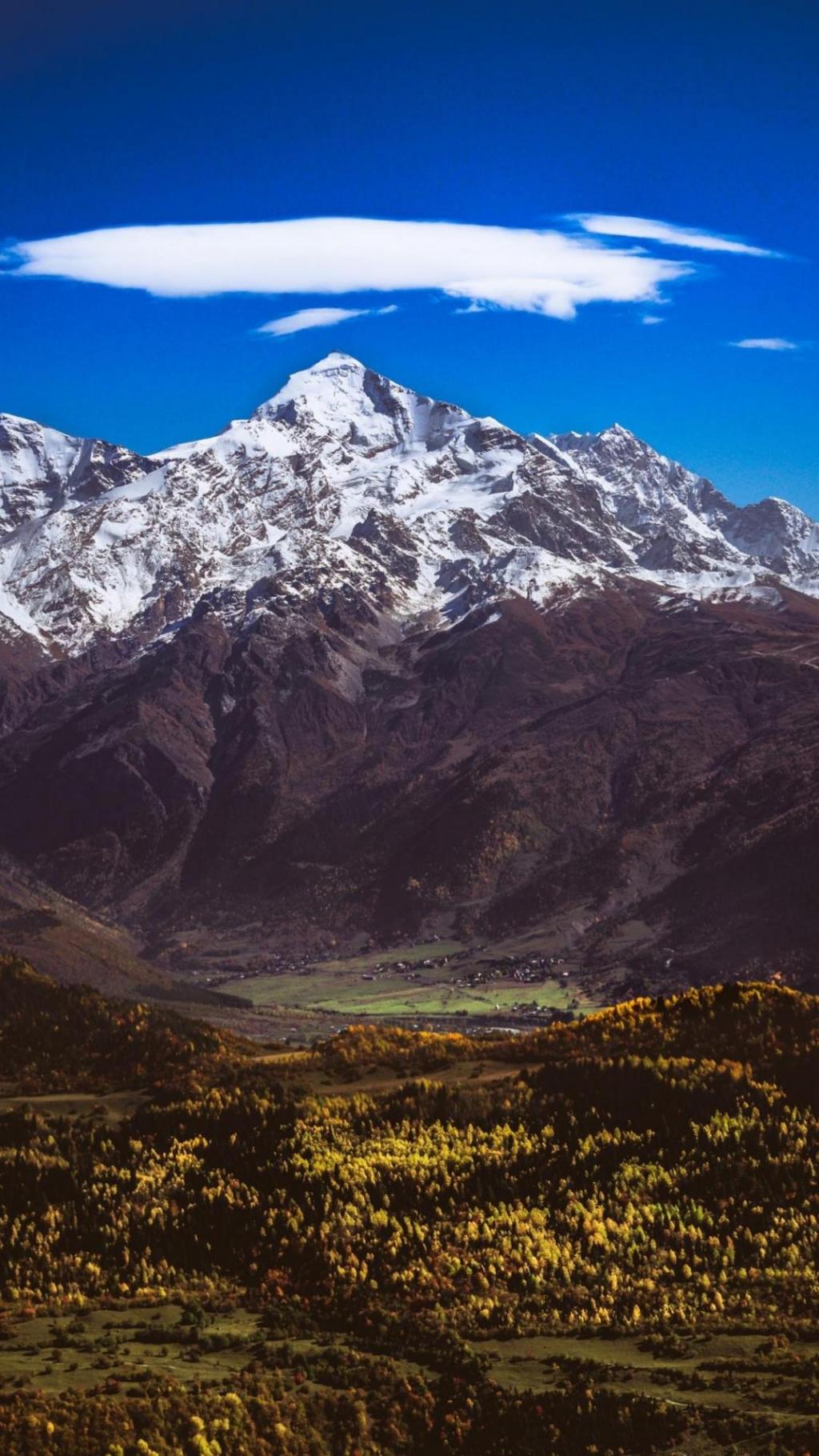 壮观的自然山峰迷人摄影图
