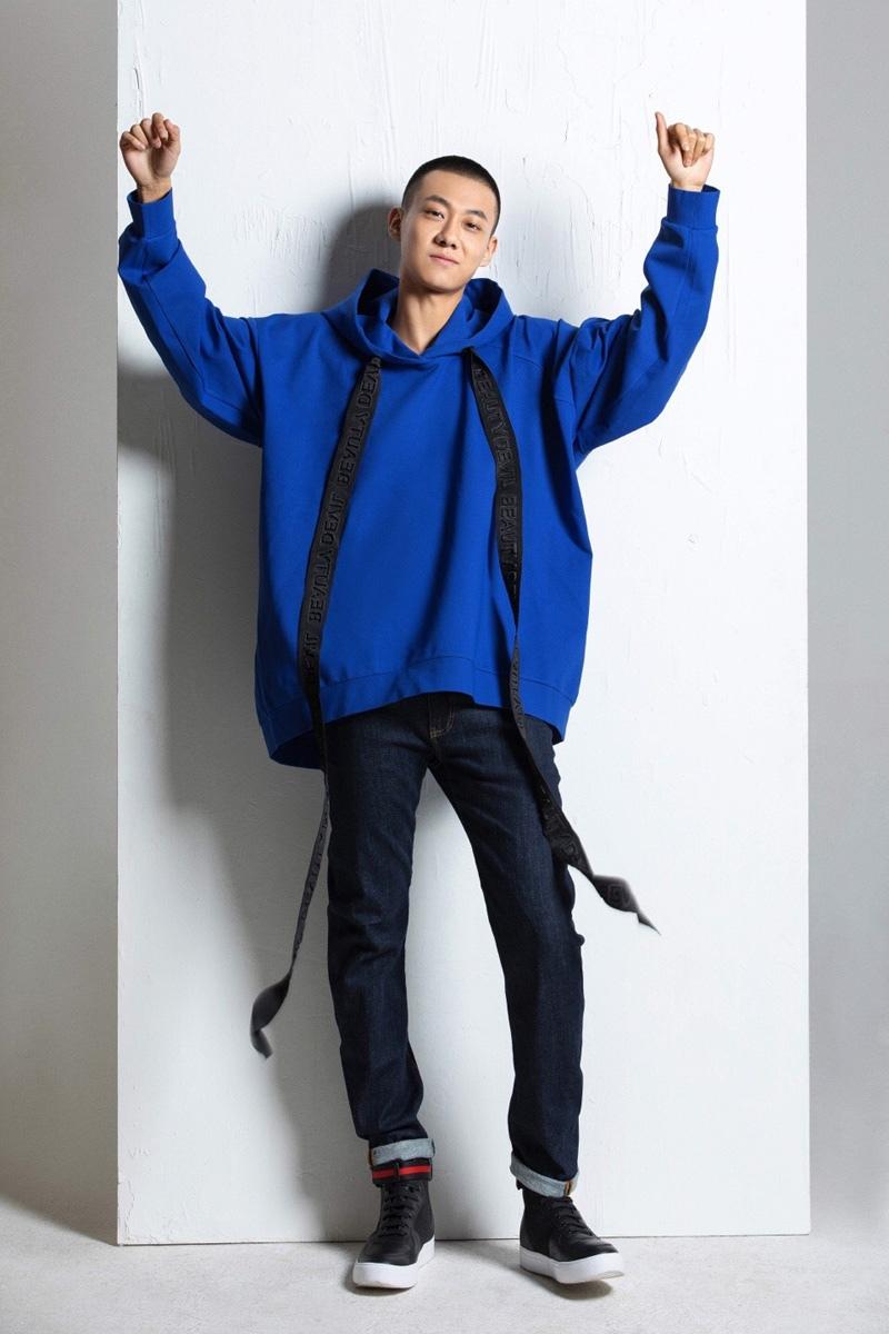 高至霆时尚休闲风写真