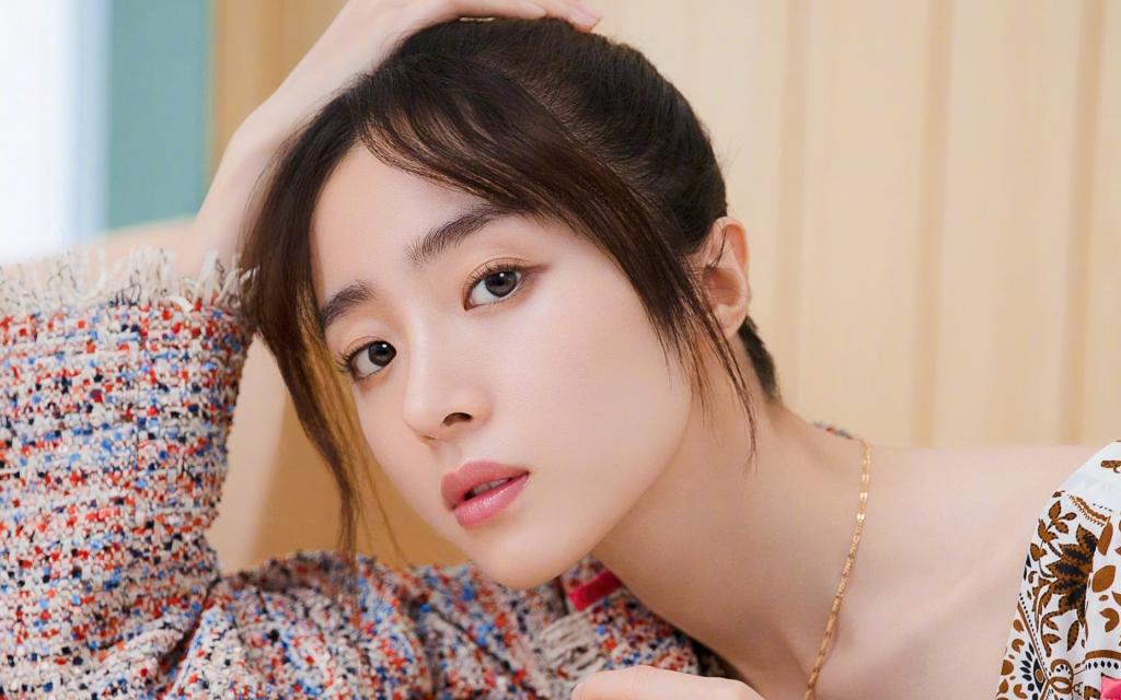 美女胡冰卿时尚写真