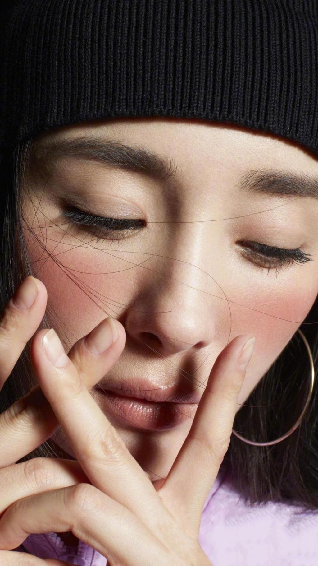 妩媚知性成熟女神杨幂迷人写真