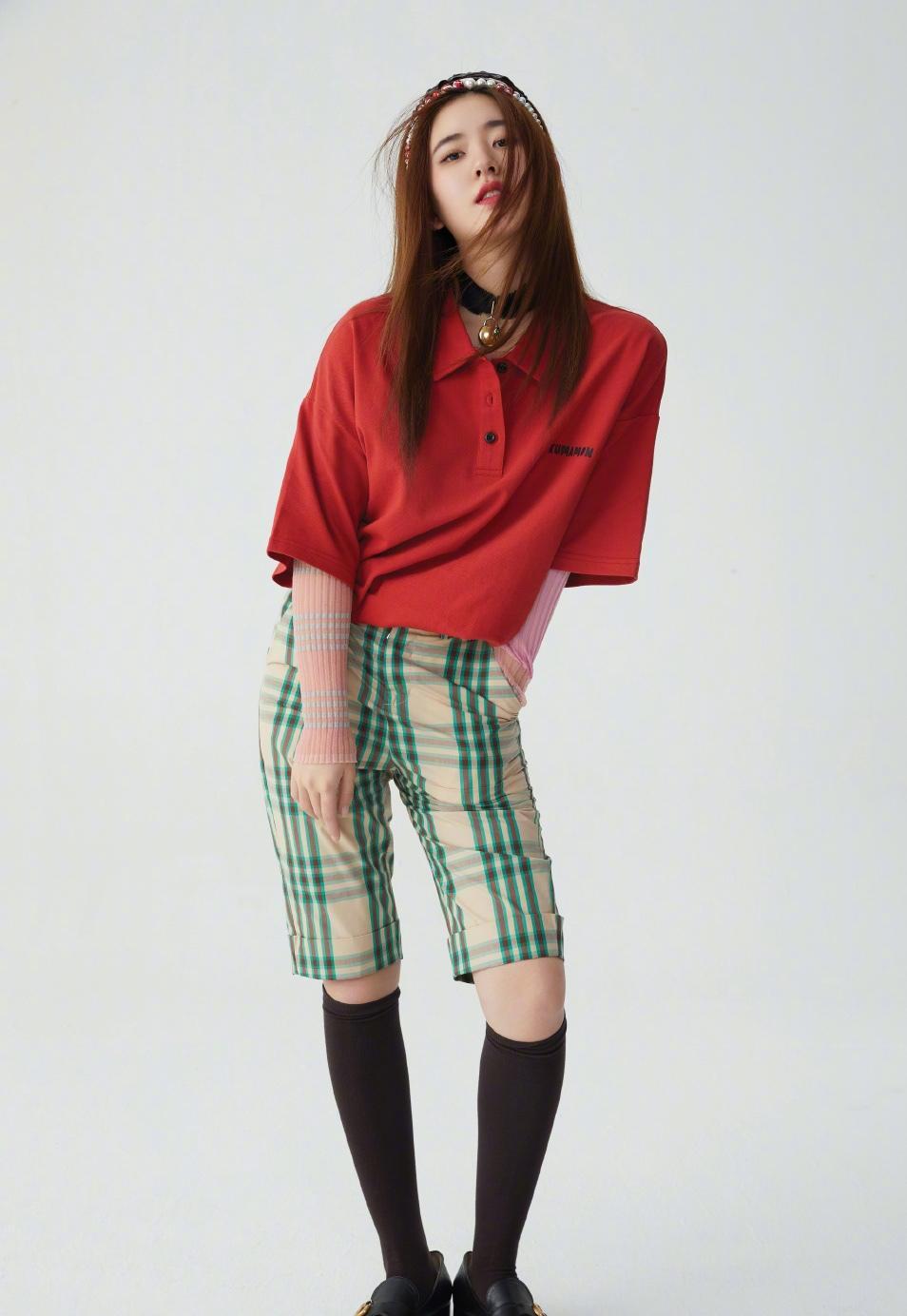 赵露思个性时尚写真