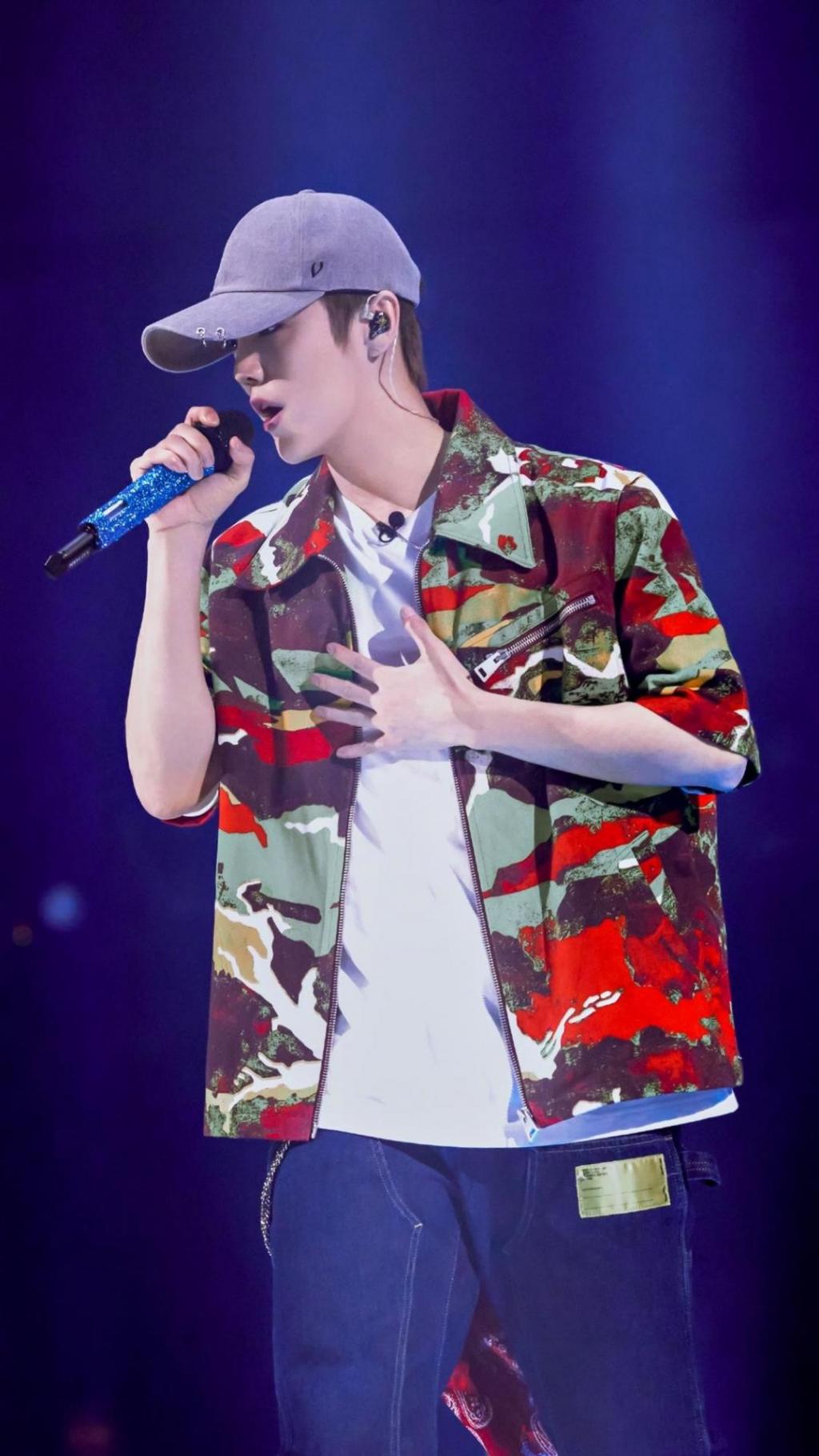 帅气男孩鹿晗时尚个人魅力写真