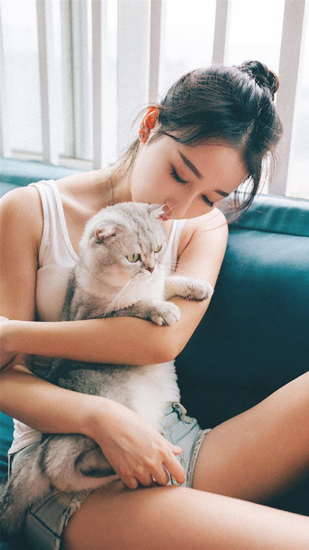 美女与猫唯美写真