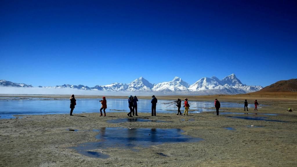 西藏卓木拉日峰