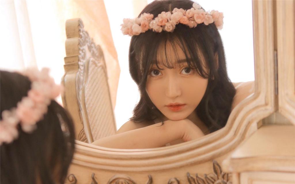 天生丽质美女温雅气质写真