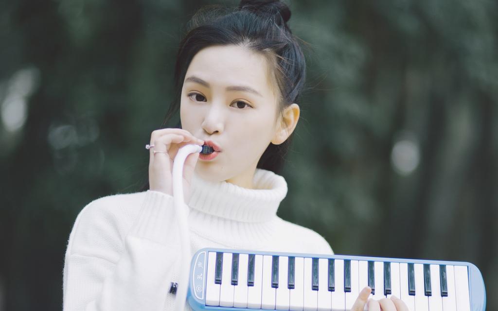 武大美女校花黄灿灿