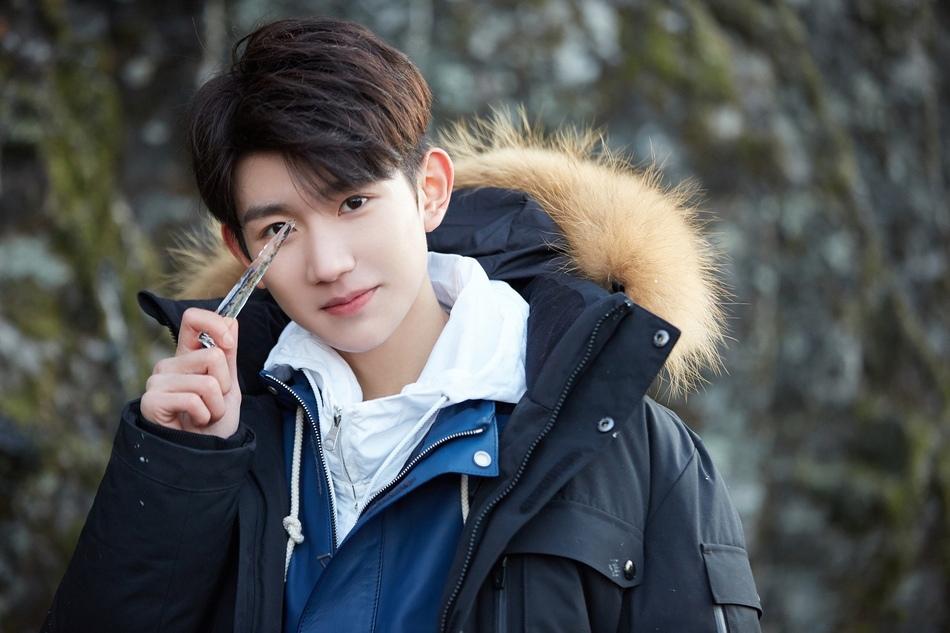 “冰雪大使”王源挪威帅气写真