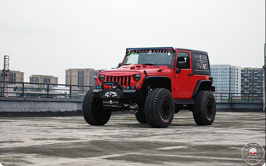 车模张雅琦牧马人改装车壁纸