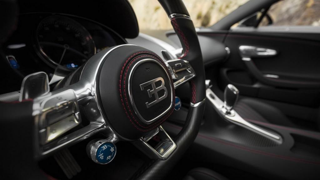 2018款帅气布加迪Chiron限量版汽车图片