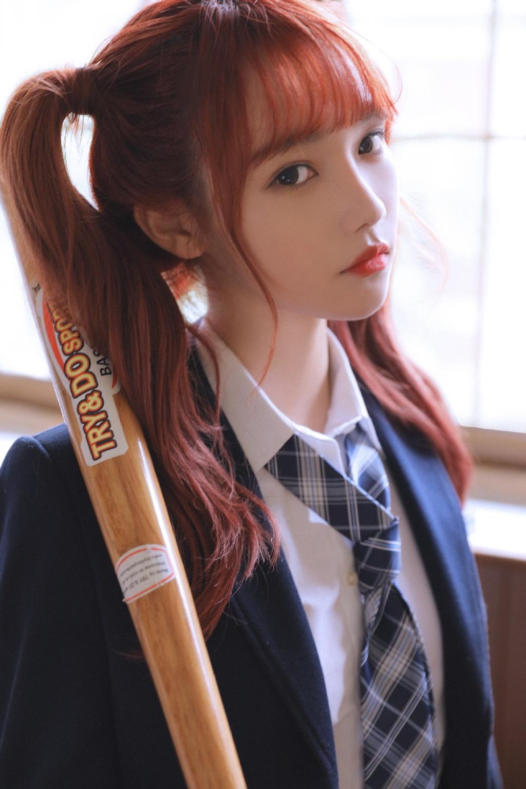 SNH48宋昕冉JK制服双马尾甜美教室写真