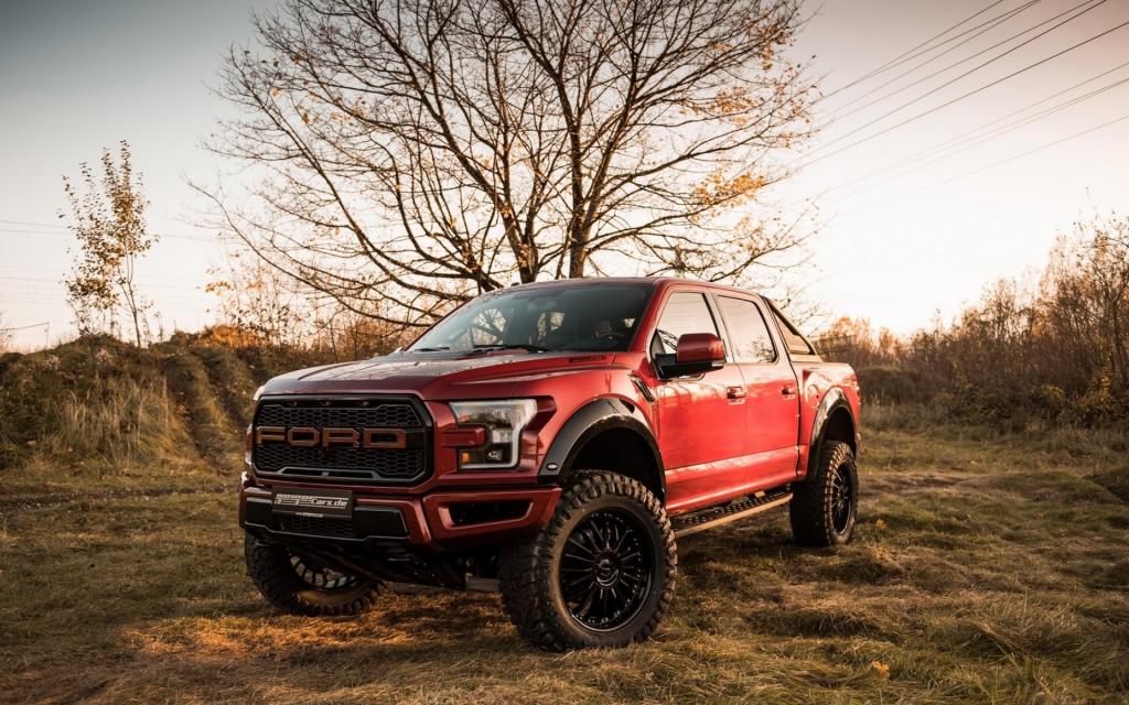 2018款福特猛禽汽车