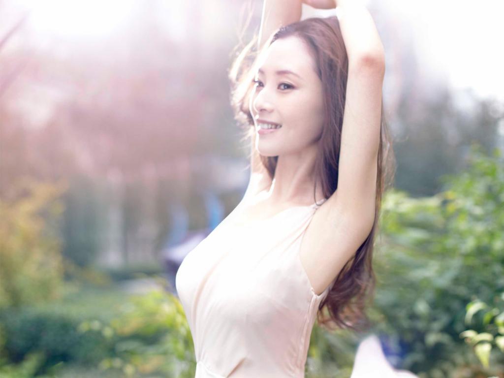 汤晓菲魅力写真