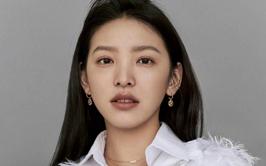 章若楠时尚知性个人魅力休闲迷人写真