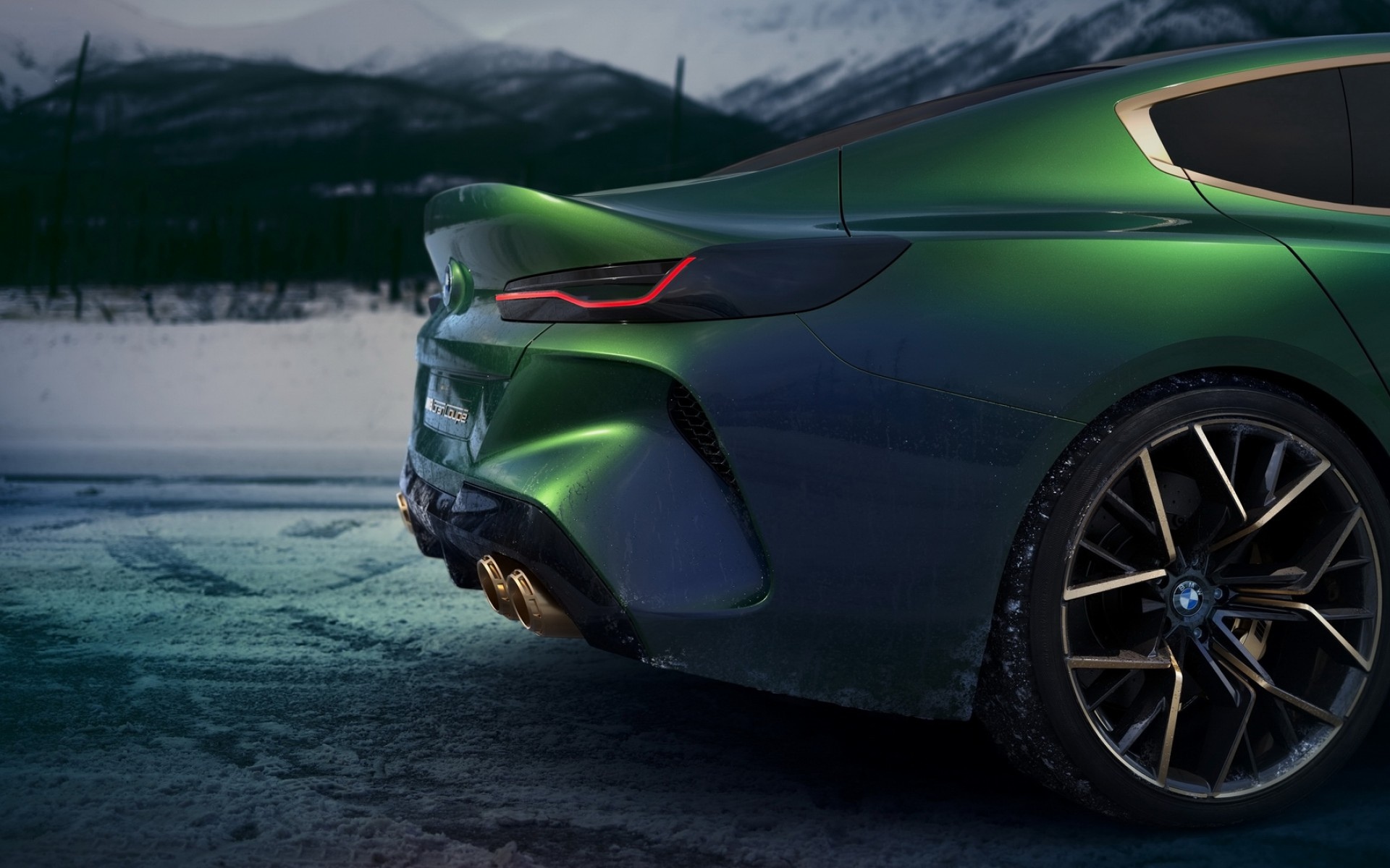 2018款宝马m8豪车写真