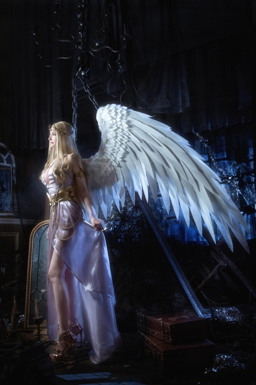 魔王性感火爆出片傲人三围诱惑迷人