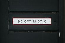 黑色背景英文语句极简风格