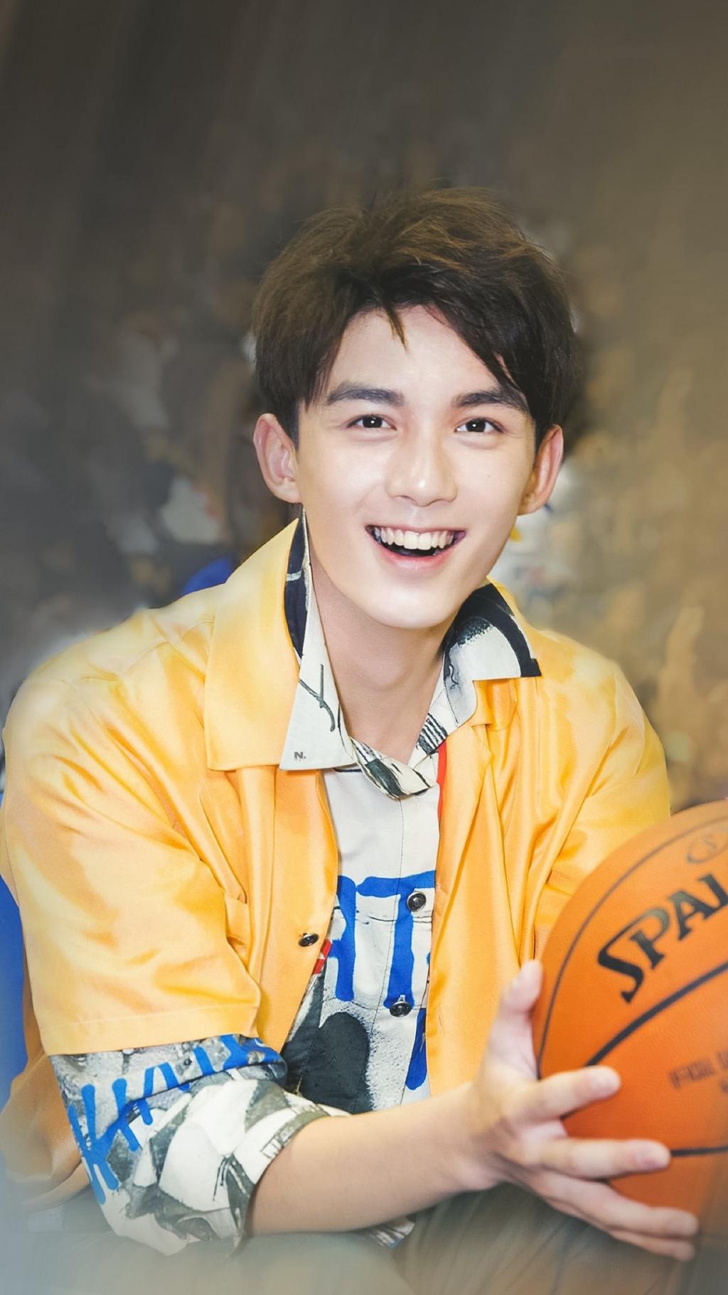 帅气小鲜肉吴磊写真