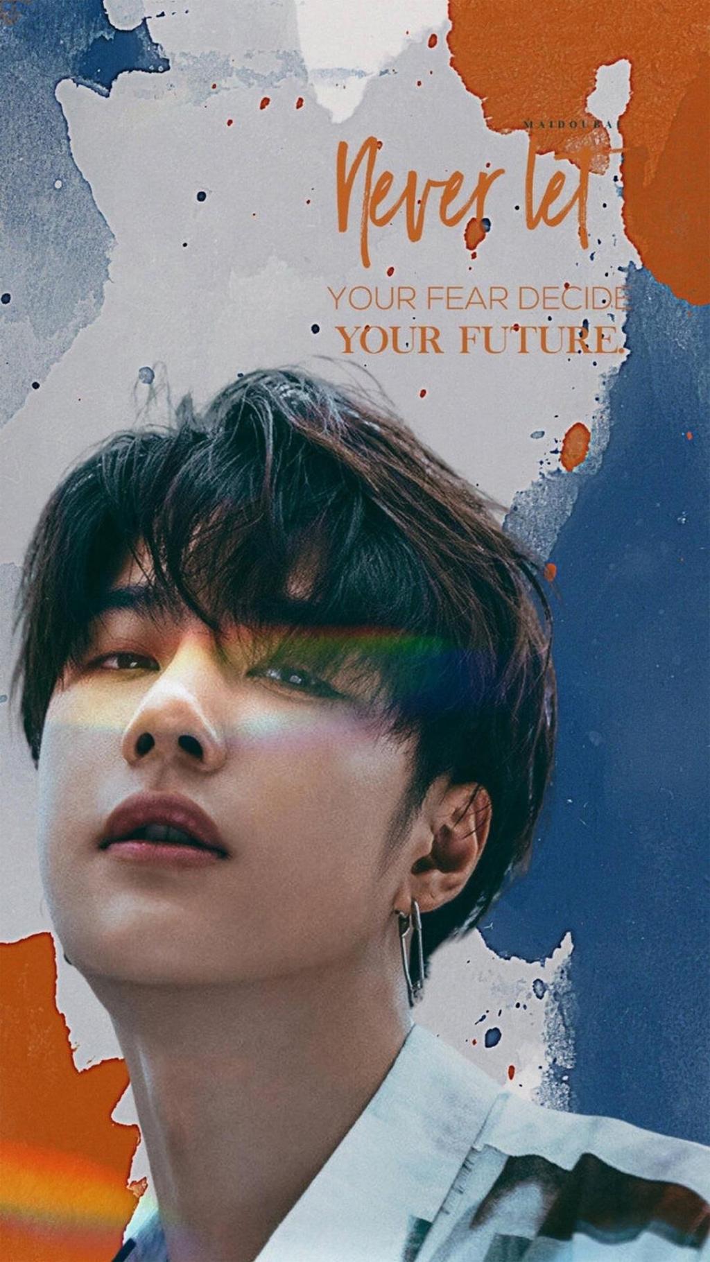 帅气男神王一博文艺时尚潮流拼贴