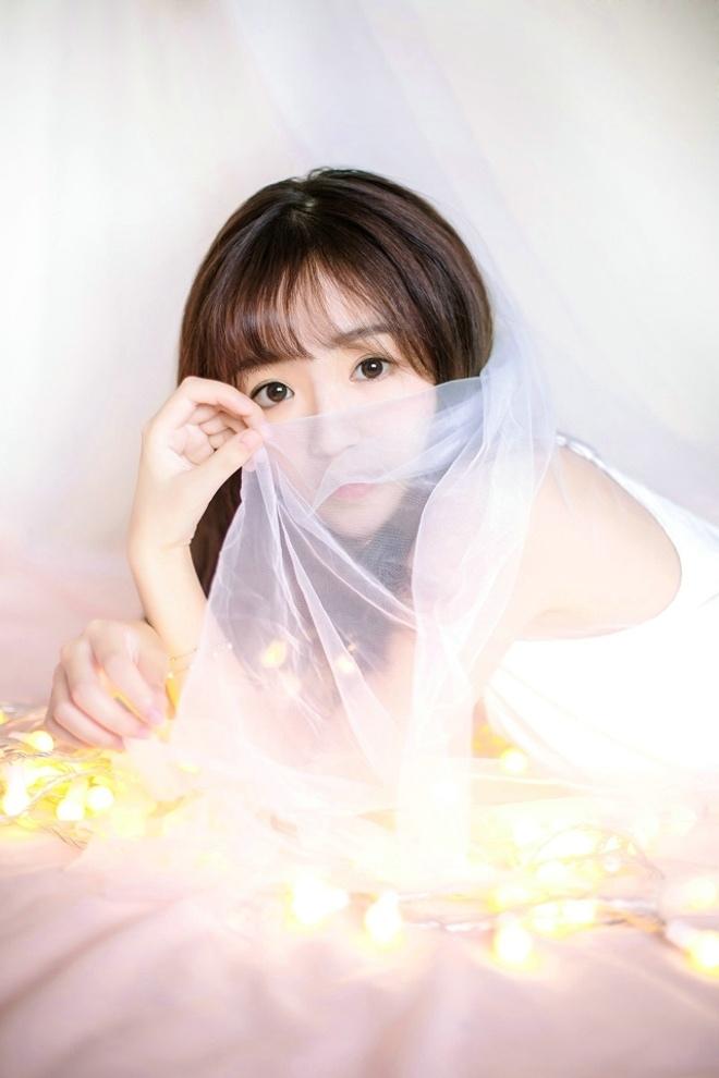 可爱俏皮小美女