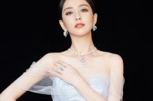 佟丽娅白色婚纱写真