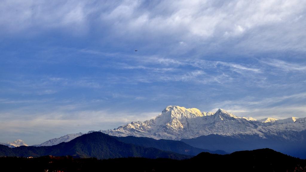 尼泊尔雪山唯美风景