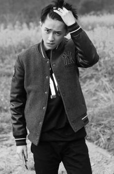 张逸杰个性黑白写真-1