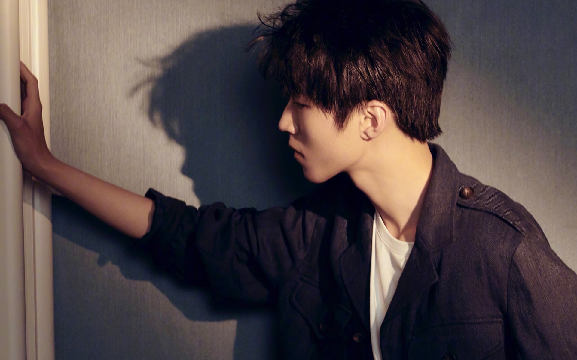 帅气个性的王俊凯