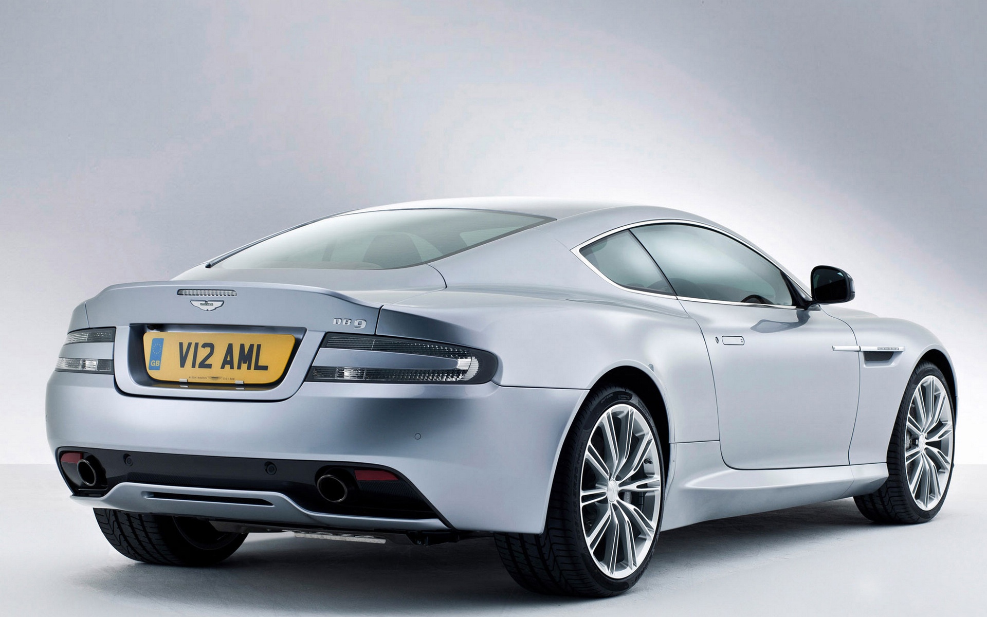 阿斯顿马丁db9敞蓬跑车