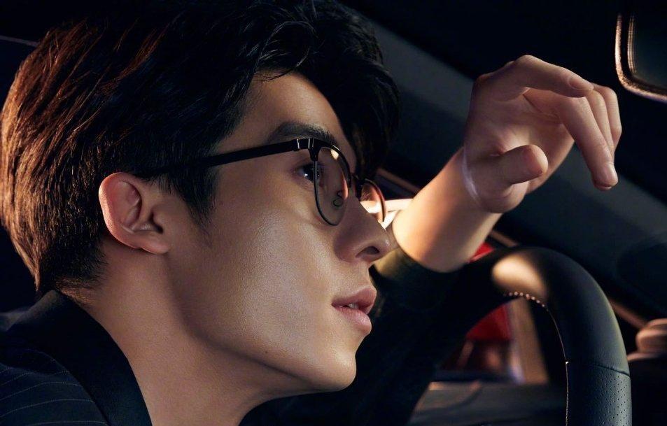 雅痞帅气男神许光汉最新时尚大片