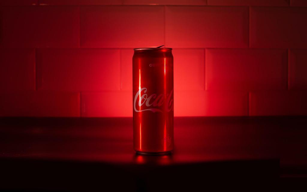 炎炎夏日来一杯冰镇可乐