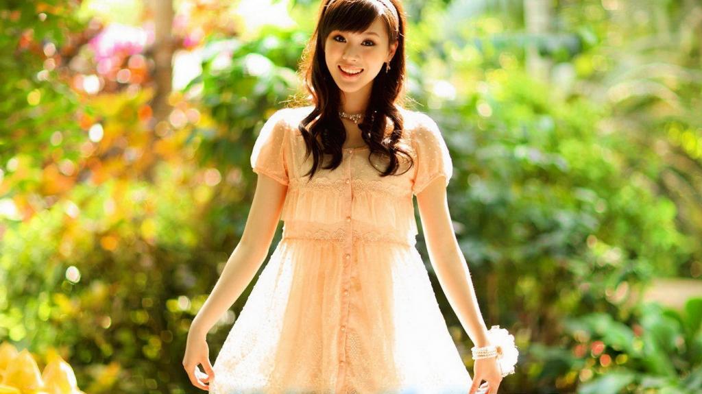 甜美娇俏小佳人