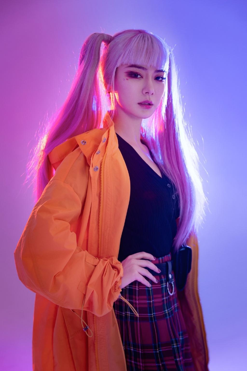 520活动女神戚薇cos孙尚香性感甜美写真