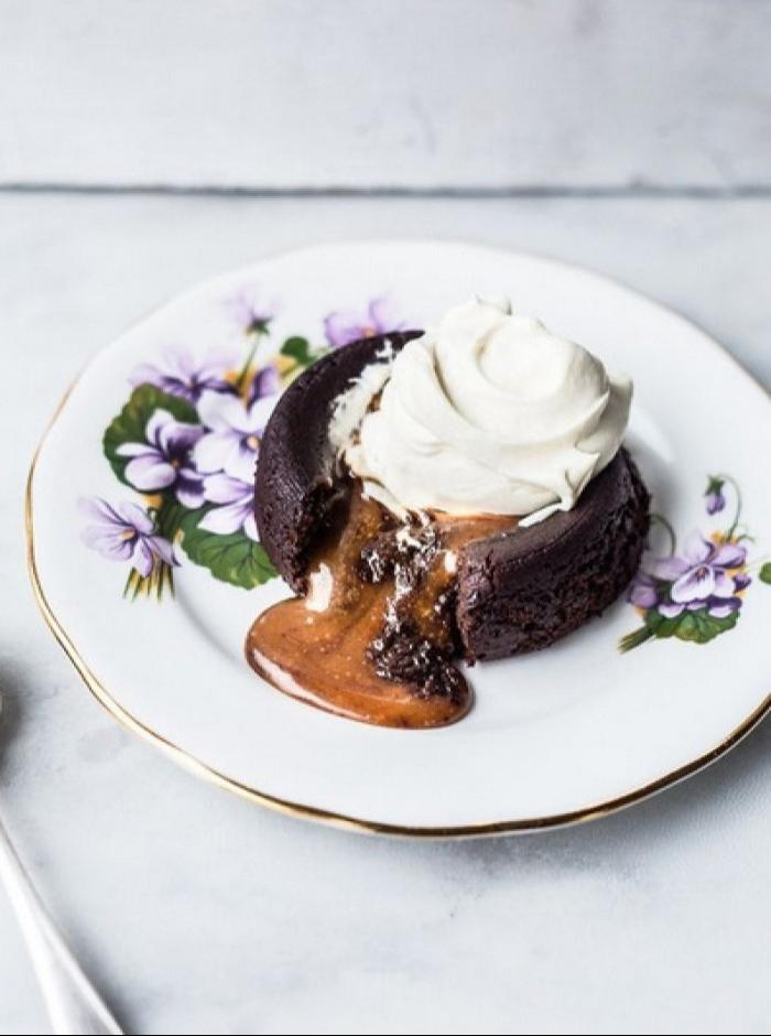 诱人美味熔岩蛋糕