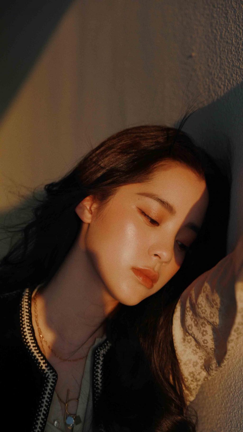 欧阳娜娜复古浪漫写真