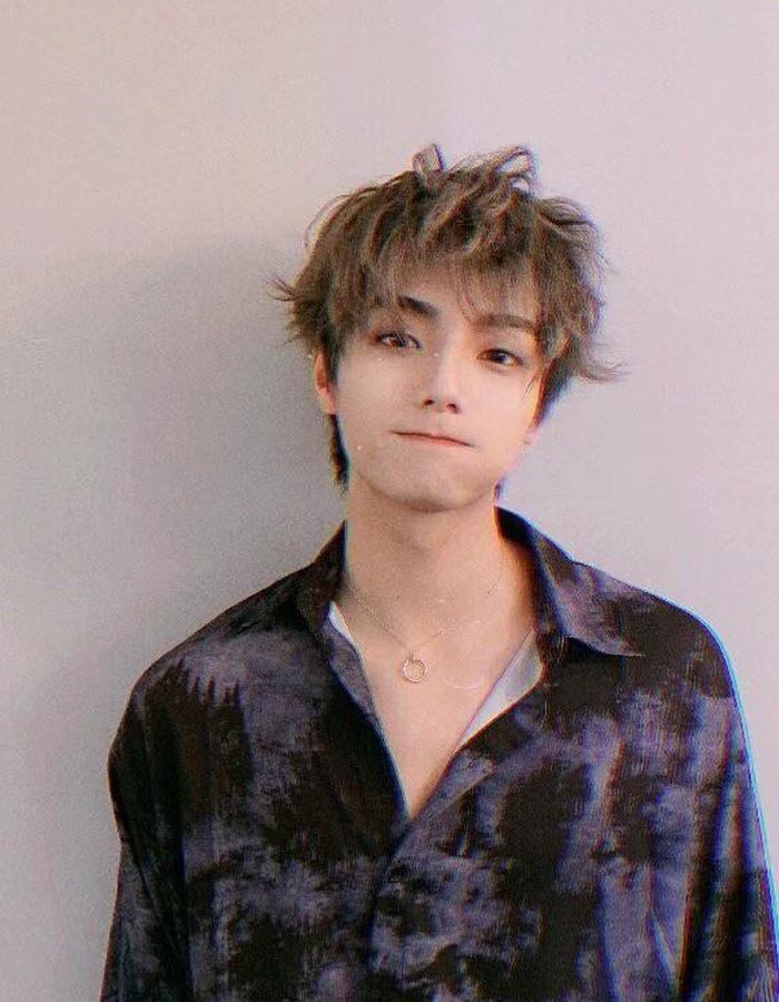 翩翩少年李振宁帅气写真