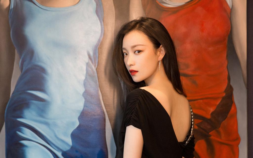 倪妮性感时尚写真