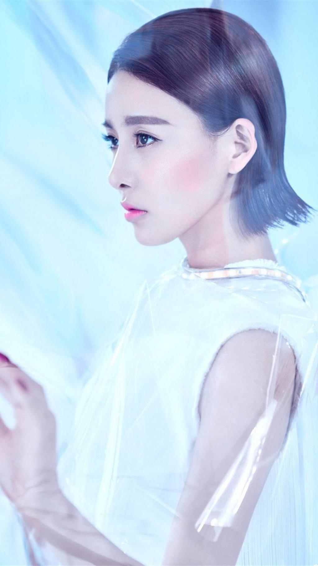 气质美女演员贾青