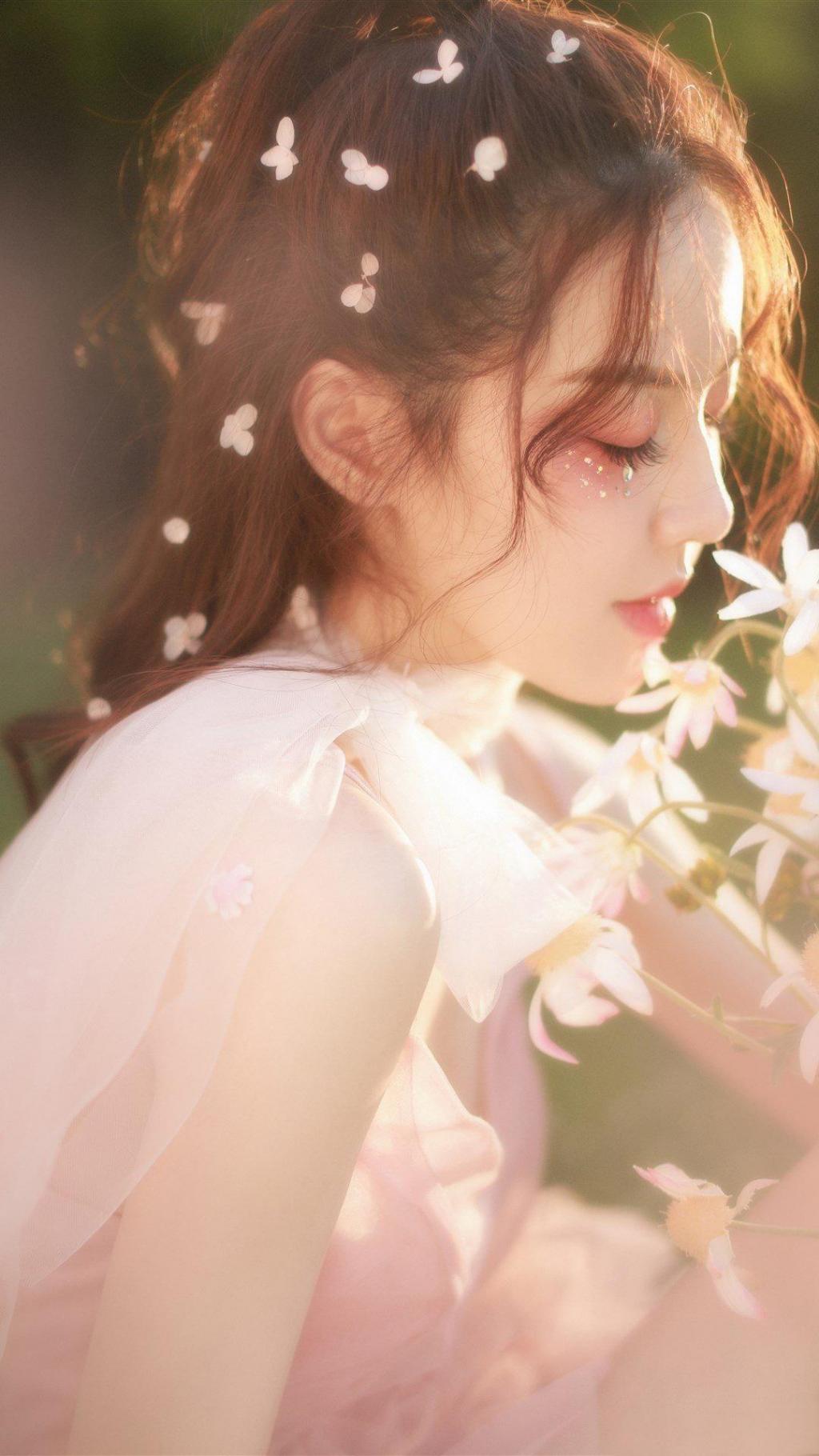 清纯粉裙美少女性感写真