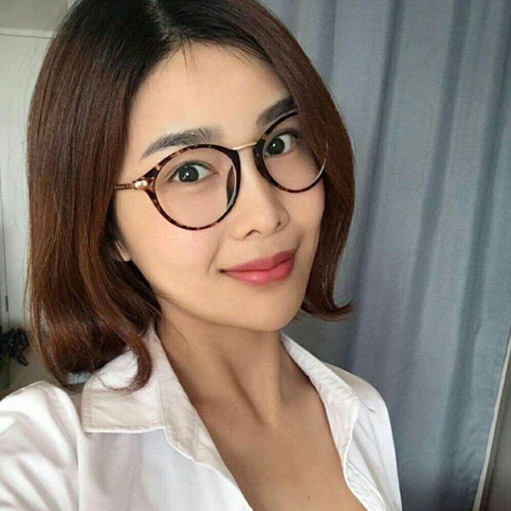 网红女神闫盼盼性感写真