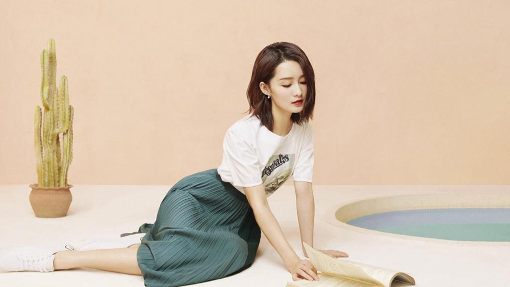 李沁清新甜美时尚魅力写真