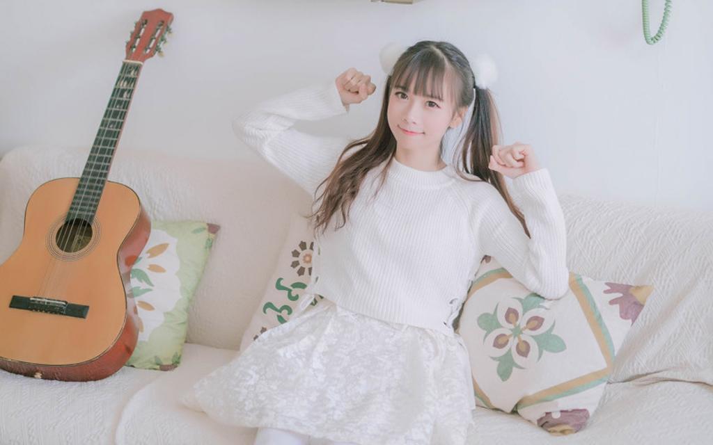 双马尾可爱美少女私房写真