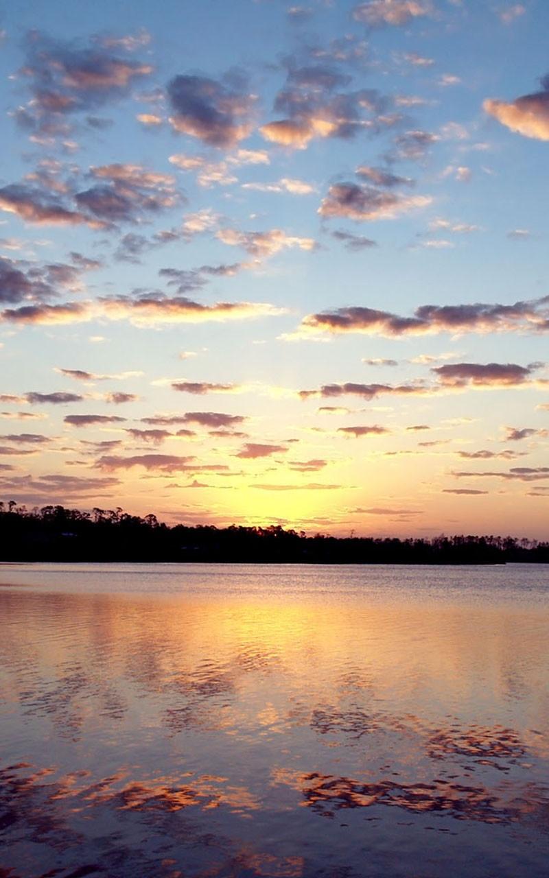 且把晚霞作朝霞