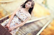 优雅知性的清纯美女写真